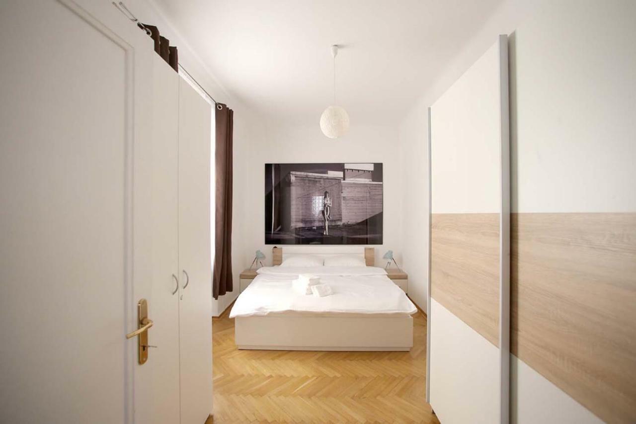 Skyscraper Apartment Ljubljana Eksteriør bilde