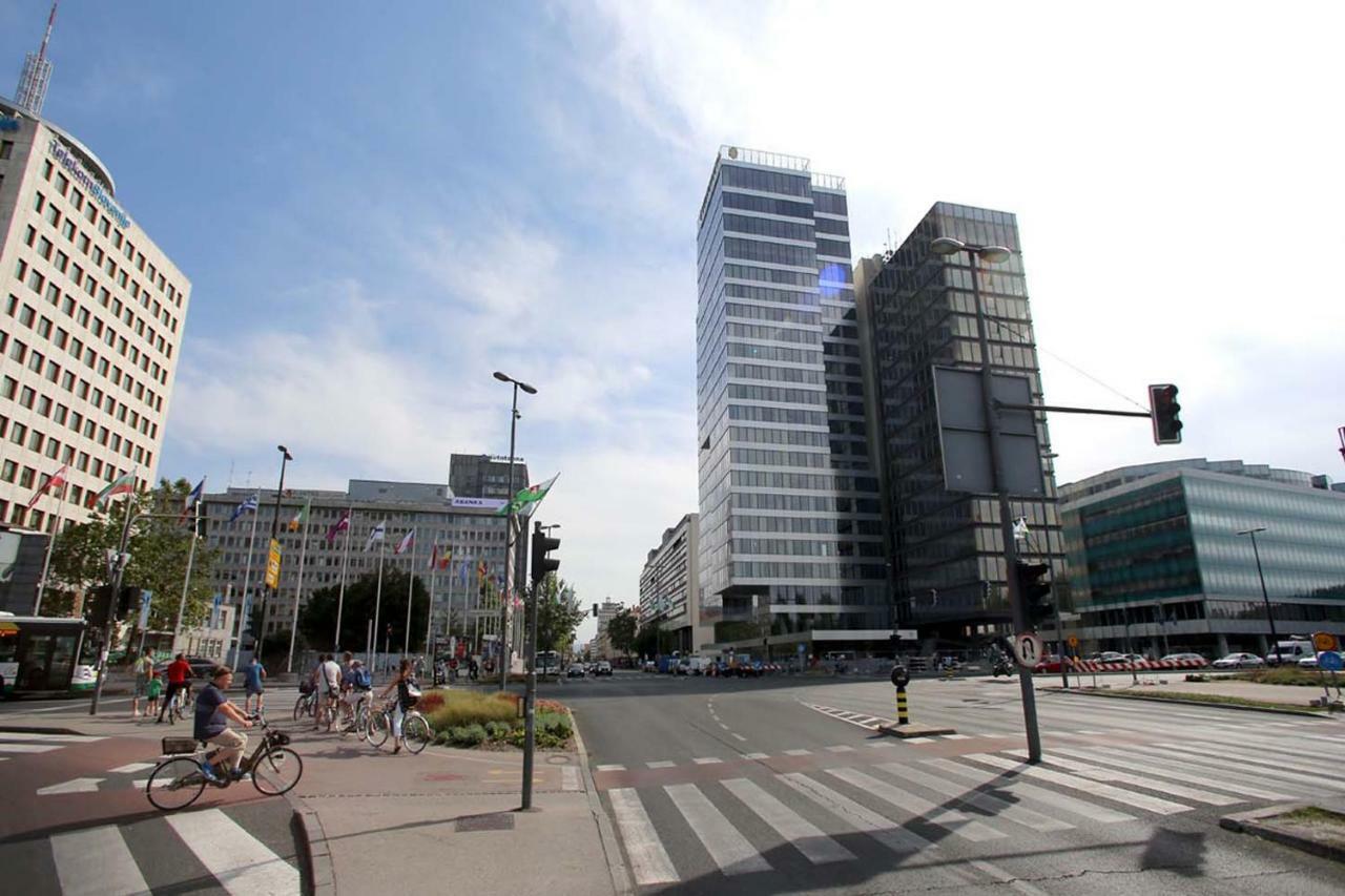 Skyscraper Apartment Ljubljana Eksteriør bilde
